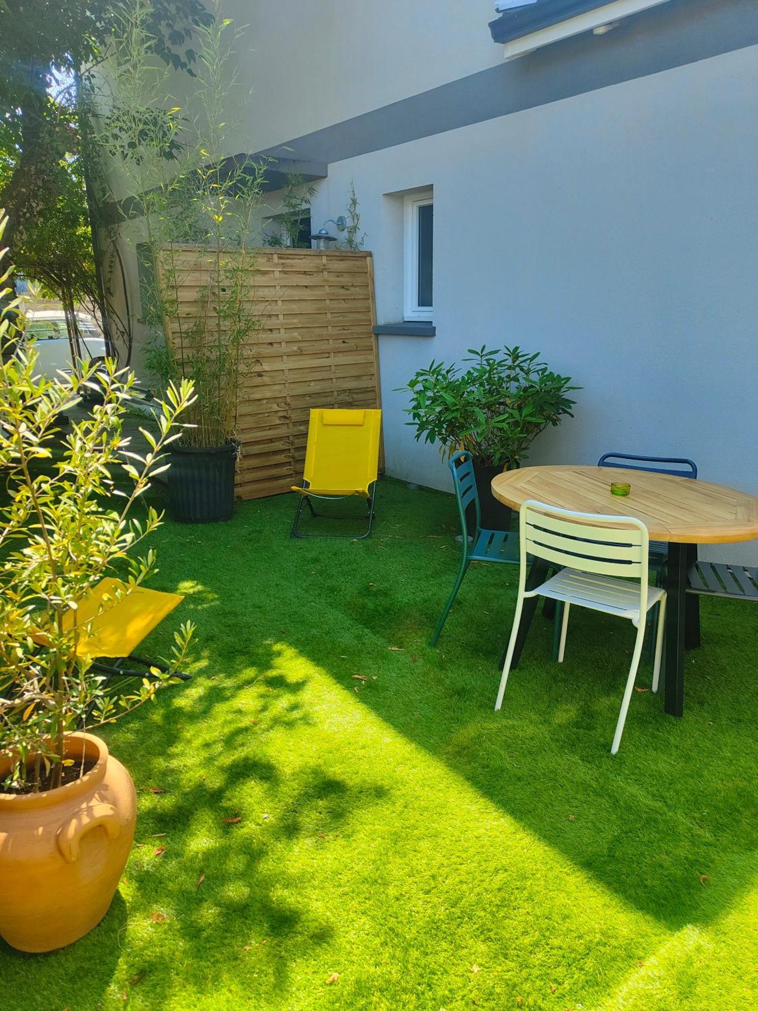 Tiny House Avec Jardin Et Acces Piscine Chauffee Villa Saint-Médard-en-Jalles Exterior photo