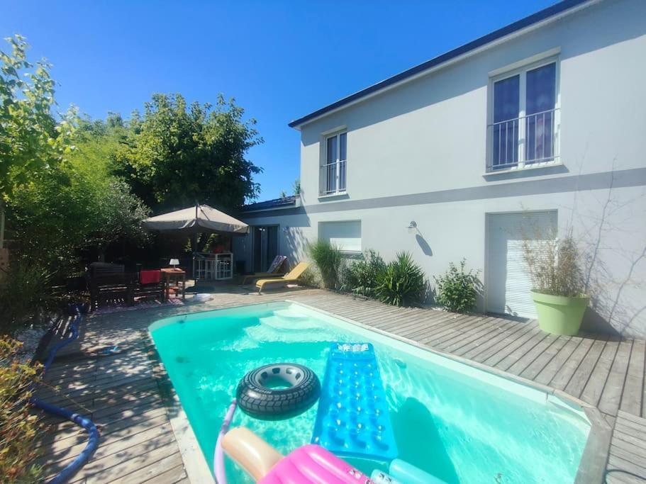 Tiny House Avec Jardin Et Acces Piscine Chauffee Villa Saint-Médard-en-Jalles Exterior photo